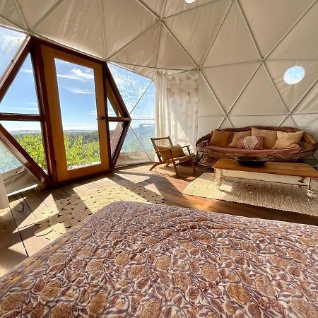 Golden Domes Hotel Cootharaba Exterior photo